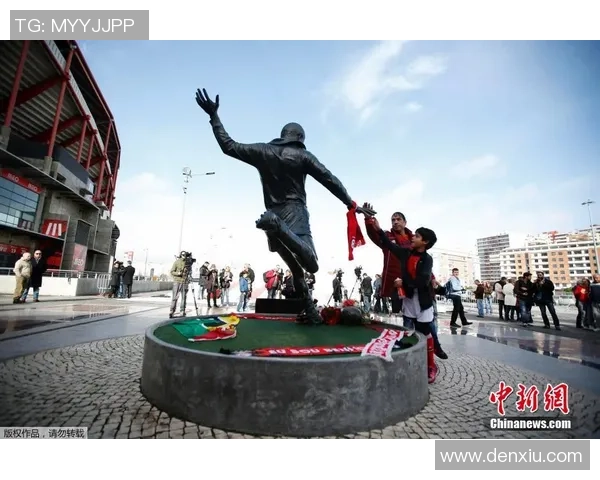 足球传奇雕塑:致敬足球巨星的雕刻艺术与运动精神展览 足球传奇雕塑:致敬足球巨星的雕刻艺术与运动精神展览